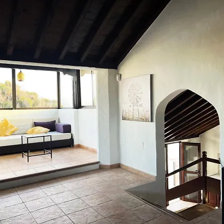 With Heated Pool 빌라 Nazaret