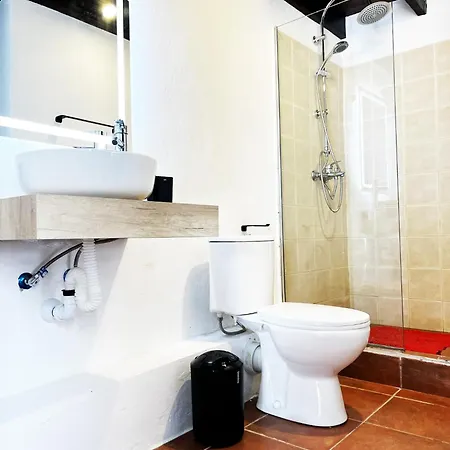 빌라 With Heated Pool