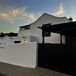 Villa With Heated Pool Nazaret